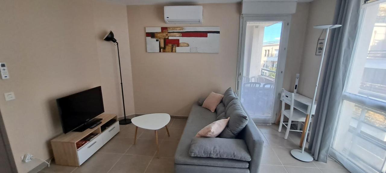 Appart T2 Standing Tout Confort Avec Balcon - Parking En Option Lyon Eksteriør bilde